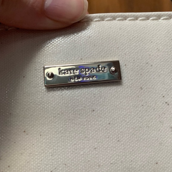 Heart Kate Spade Yours Truly Stripe Zipper Tote - Picture 4 of 5